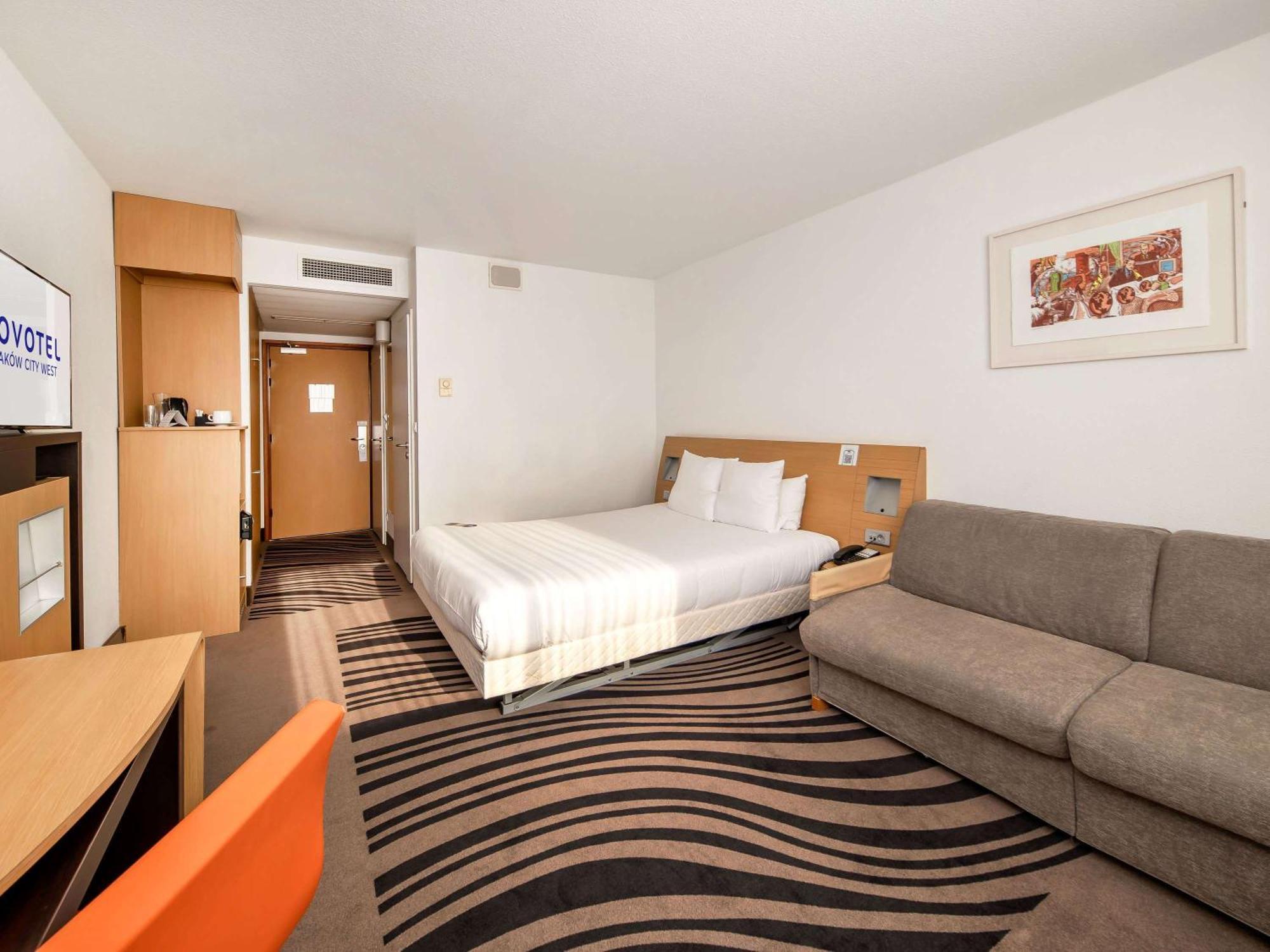 Hotel Novotel West 4*
